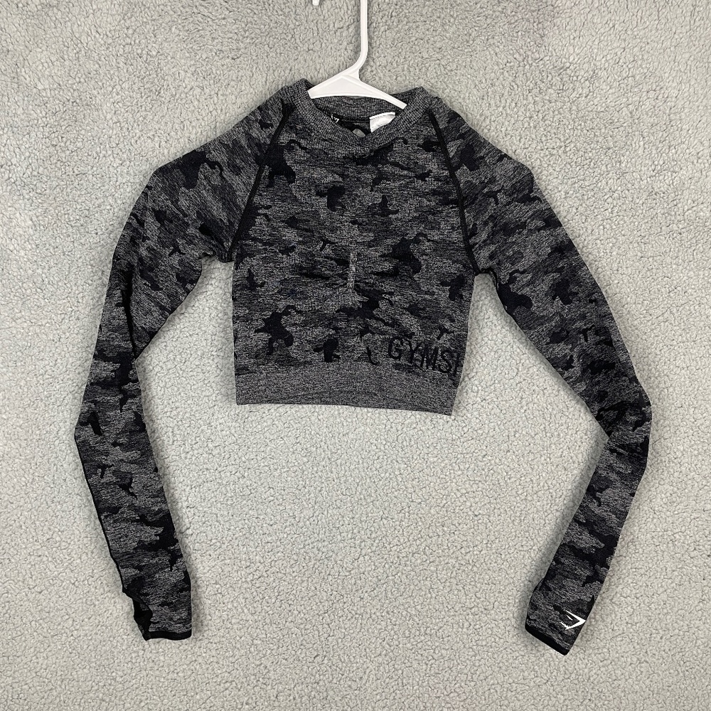 GYMSHARK Athletic Workout Top Women XS Black Camo Cropped Thumbhole Keyhole